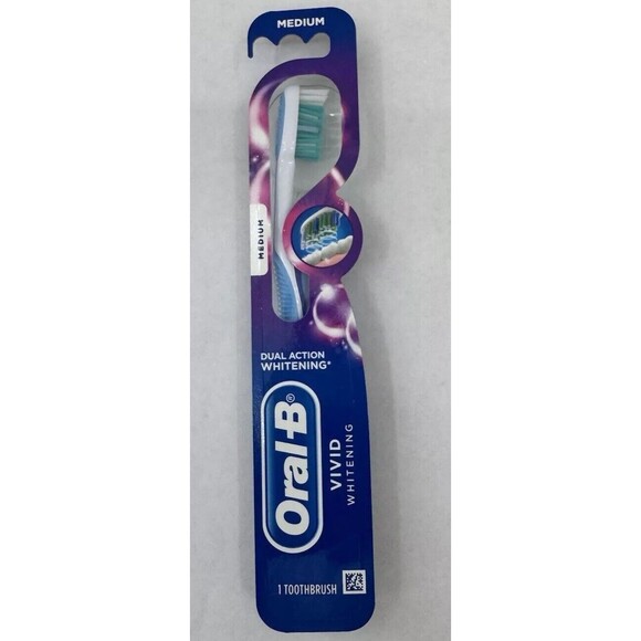Lot of 2 ORAL B Vivid Whitening Toothbrush Medium Purple Blue New Sealed - Picture 6 of 6